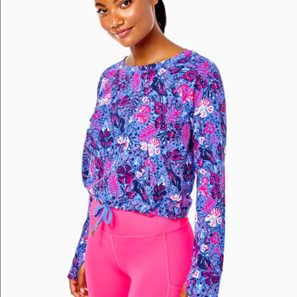 NWT Lilly Pulitzer emmaline cropped pullover size L Boca Blue Birds Eye View